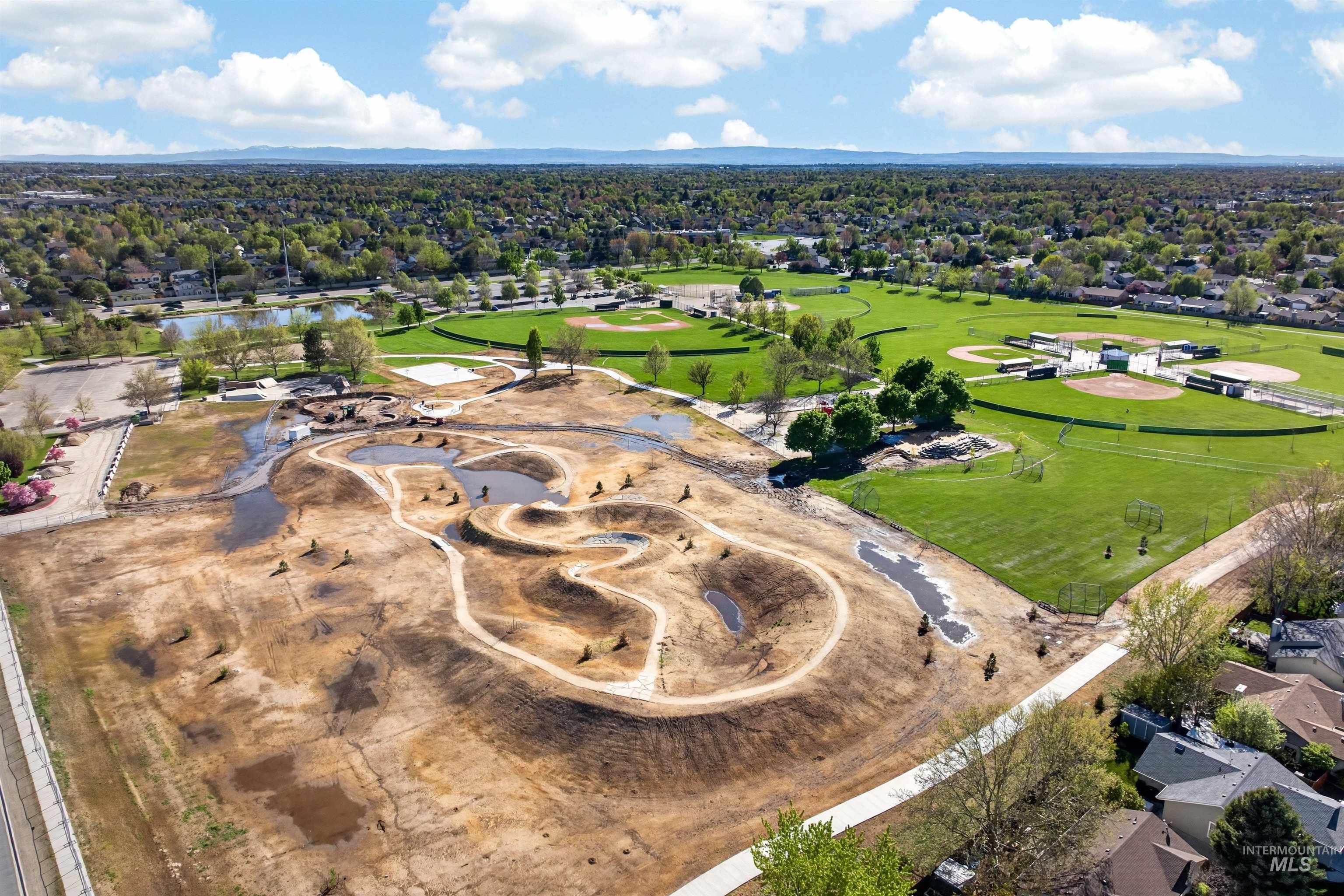 5416 N Forbes Avenue, Boise, Idaho 83713-5250, 3 Bedrooms, 3 Bathrooms, Residential For Sale, Price $750,000,MLS 98982911