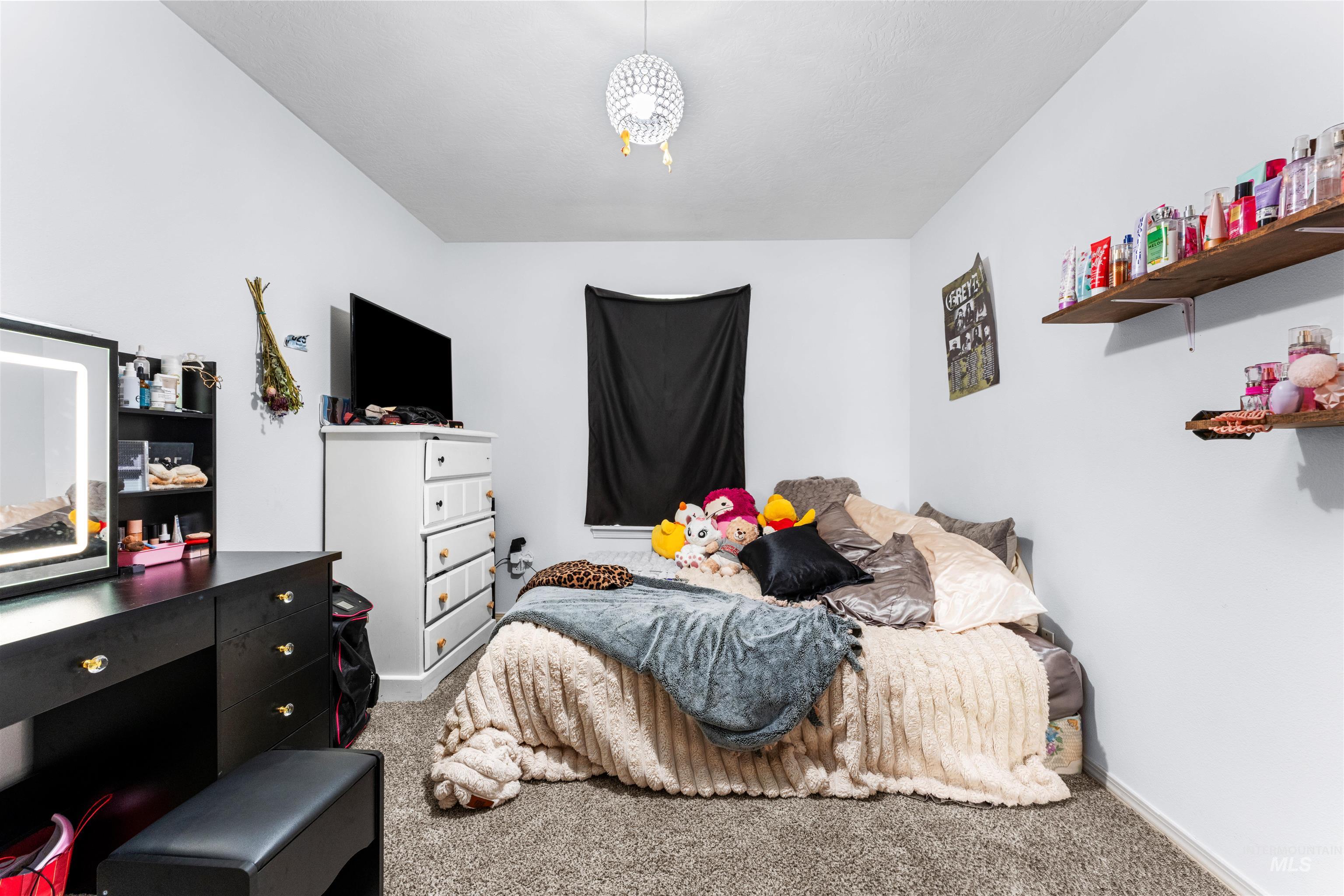 326 W Playground, Kuna, Idaho 83634, 3 Bedrooms, 2 Bathrooms, Residential For Sale, Price $395,000, 98982912