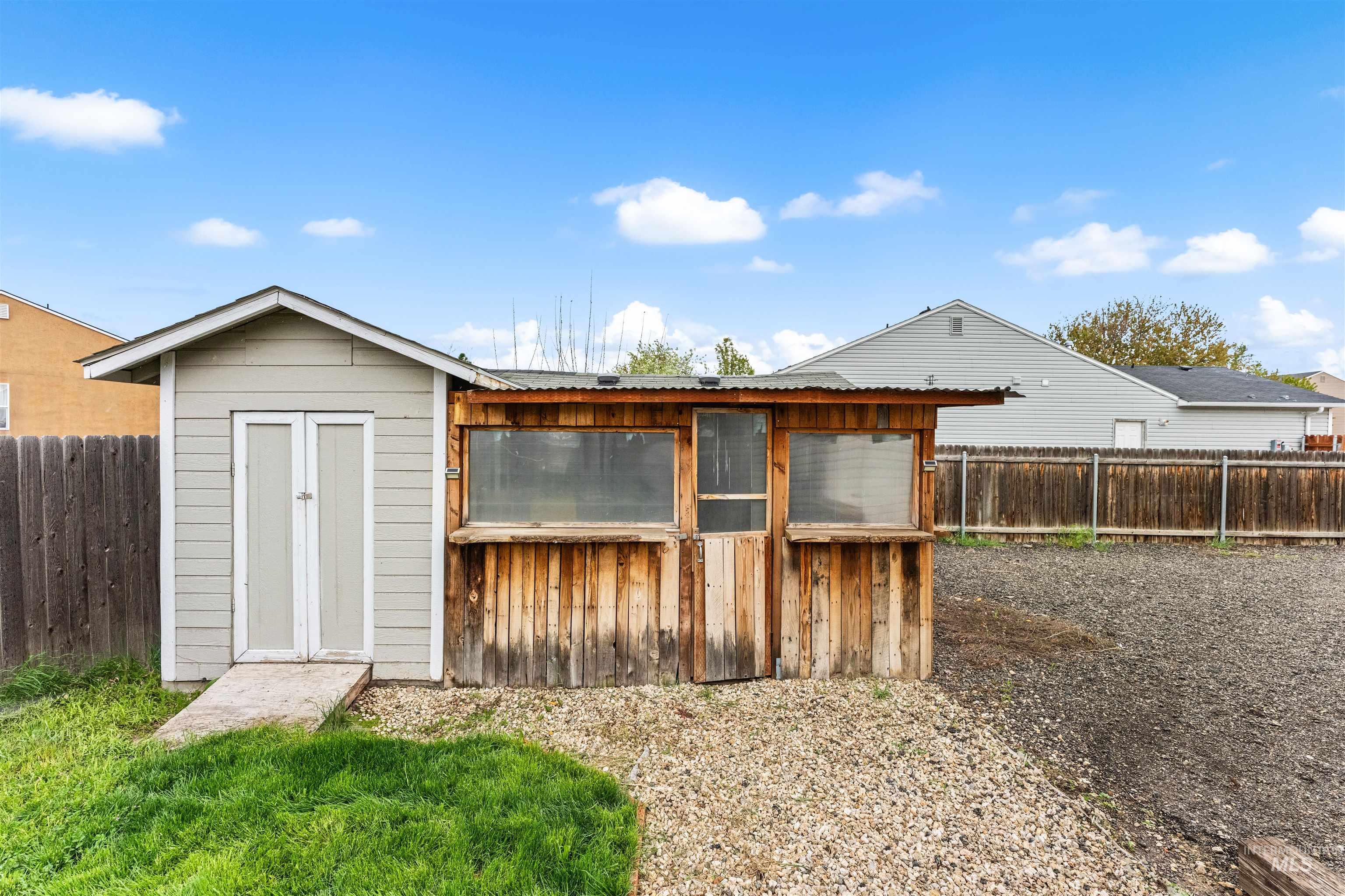 326 W Playground, Kuna, Idaho 83634, 3 Bedrooms, 2 Bathrooms, Residential For Sale, Price $395,000, 98982912