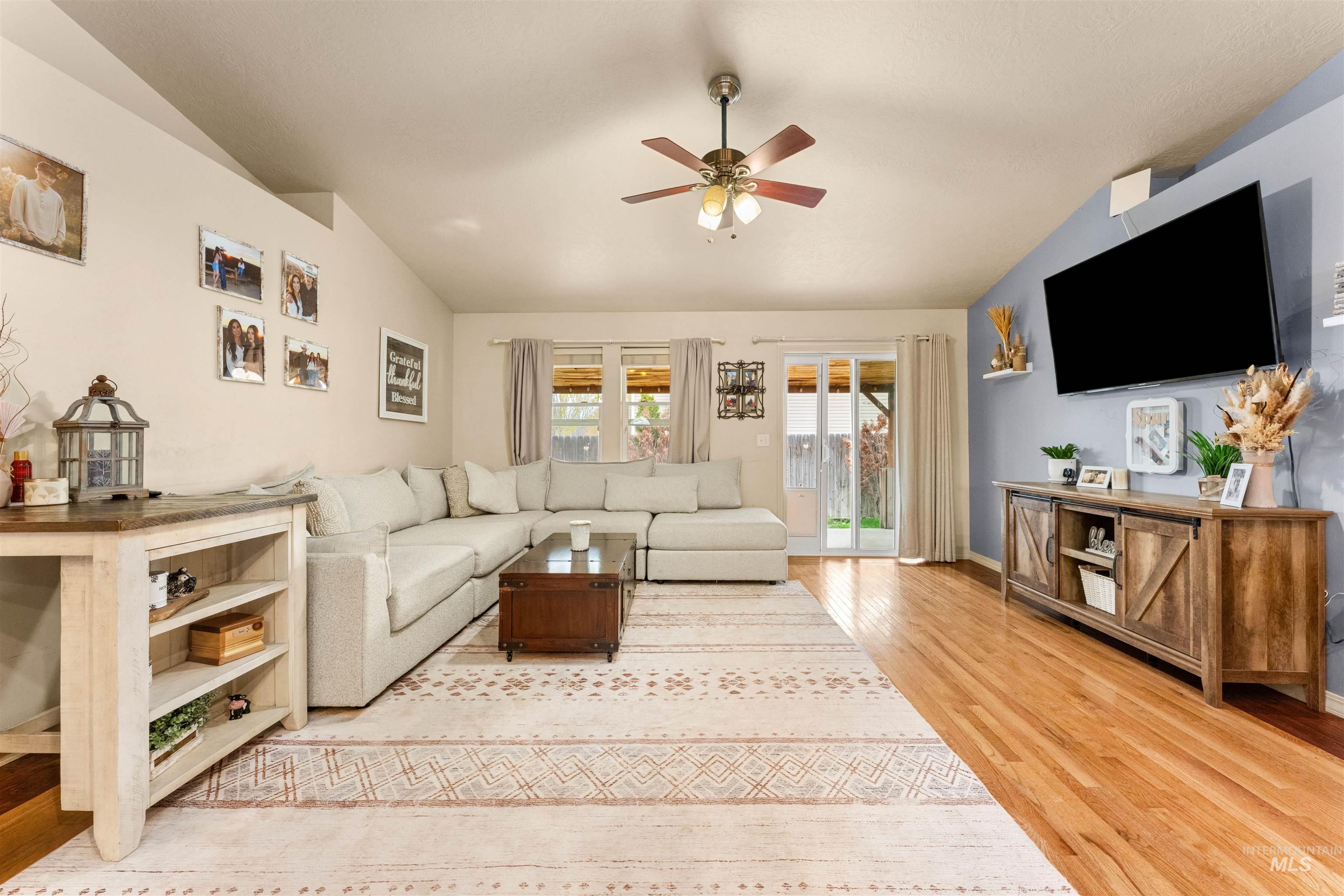 326 W Playground, Kuna, Idaho 83634, 3 Bedrooms, 2 Bathrooms, Residential For Sale, Price $395,000, 98982912