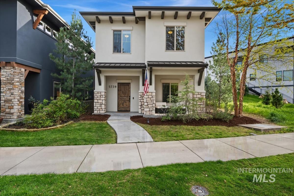 5739 W Hidden Springs Dr., Boise, Idaho 83714, 4 Bedrooms, 3.5 Bathrooms, Residential For Sale, Price $699,000,MLS 98982913