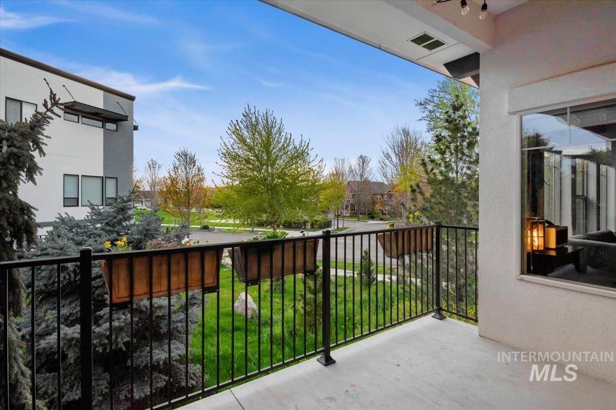 5739 W Hidden Springs Dr., Boise, Idaho 83714, 4 Bedrooms, 3.5 Bathrooms, Residential For Sale, Price $690,000, 98982913