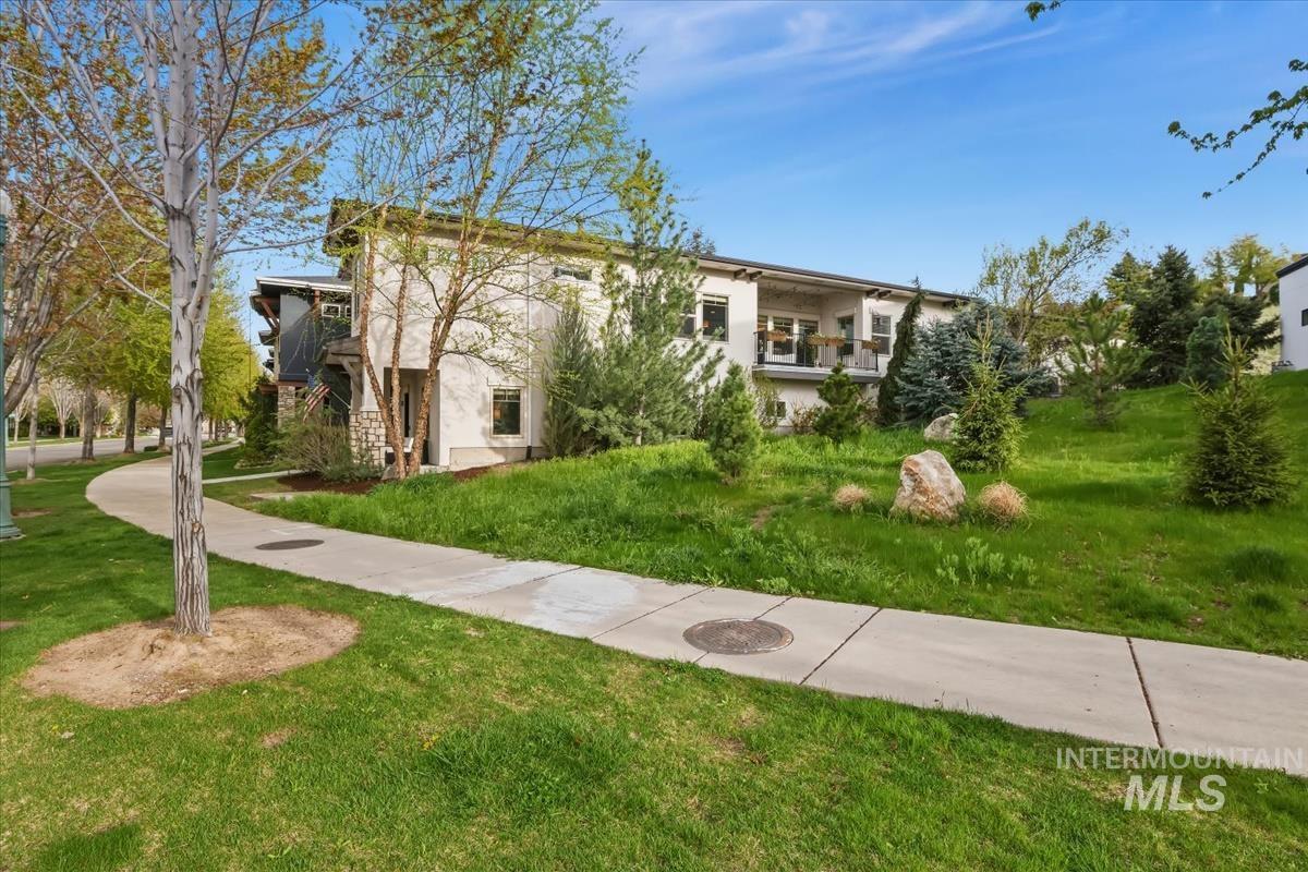 5739 W Hidden Springs Dr., Boise, Idaho 83714, 4 Bedrooms, 3.5 Bathrooms, Residential For Sale, Price $690,000, 98982913