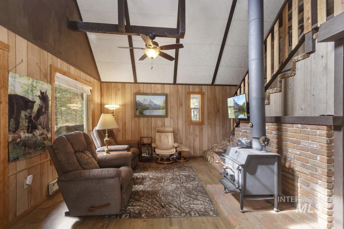 46 Blue Spruce Lane, Cascade, Idaho 83611, 2 Bedrooms, 1 Bathroom, Residential For Sale, Price $525,000, 98982915