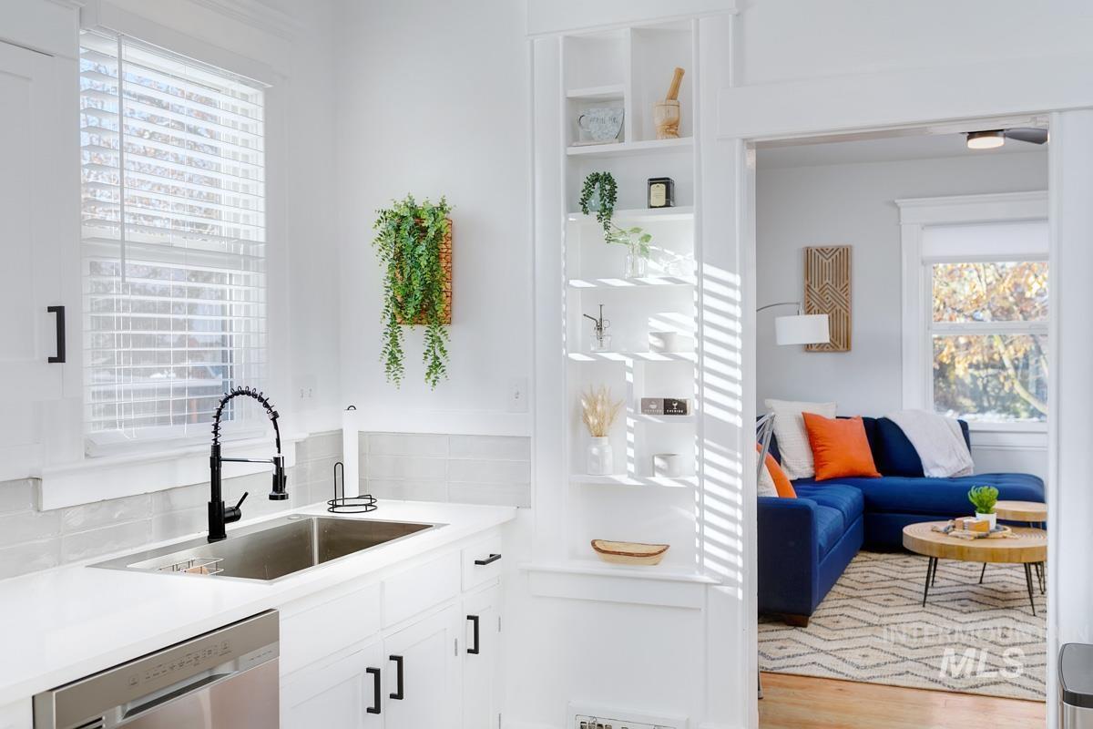 1904 N 16TH St., Boise, Idaho 83702, 2 Bedrooms, 1 Bathroom, Residential For Sale, Price $649,900,MLS 98982917