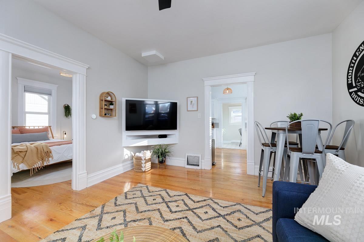 1904 N 16TH St., Boise, Idaho 83702, 2 Bedrooms, 1 Bathroom, Residential For Sale, Price $649,900,MLS 98982917