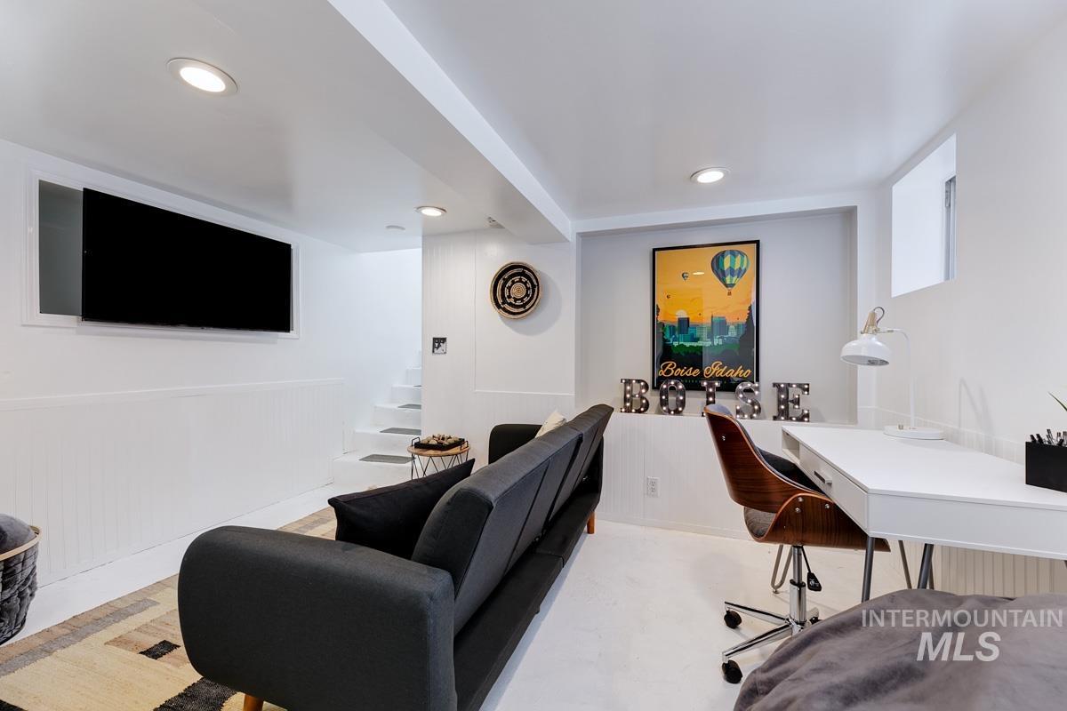 1904 N 16TH St., Boise, Idaho 83702, 2 Bedrooms, 1 Bathroom, Residential For Sale, Price $649,900,MLS 98982917