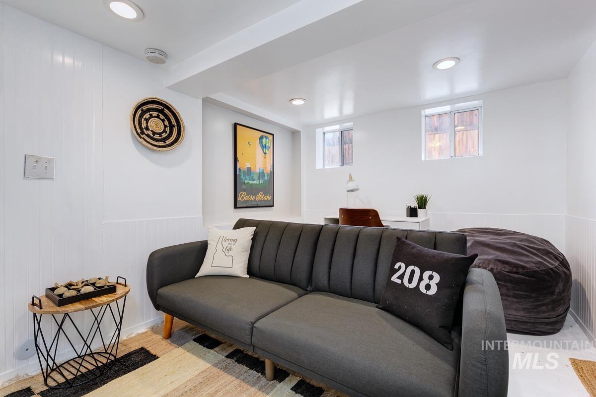 1904 N 16TH St., Boise, Idaho 83702, 2 Bedrooms, 1 Bathroom, Residential For Sale, Price $649,900,MLS 98982917