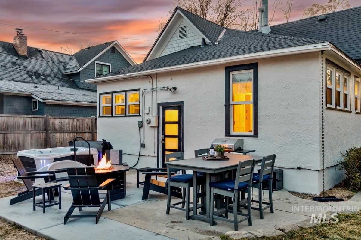 1904 N 16TH St., Boise, Idaho 83702, 2 Bedrooms, 1 Bathroom, Residential For Sale, Price $649,900,MLS 98982917