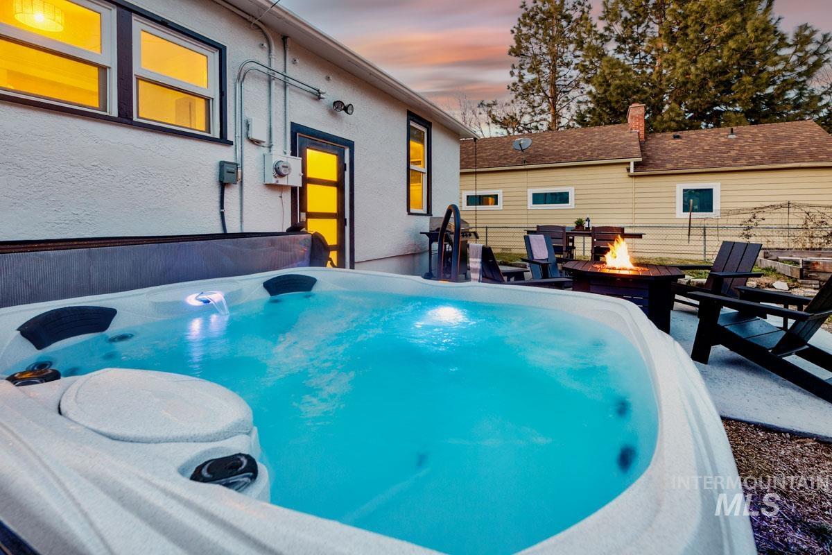 1904 N 16TH St., Boise, Idaho 83702, 2 Bedrooms, 1 Bathroom, Residential For Sale, Price $649,900,MLS 98982917