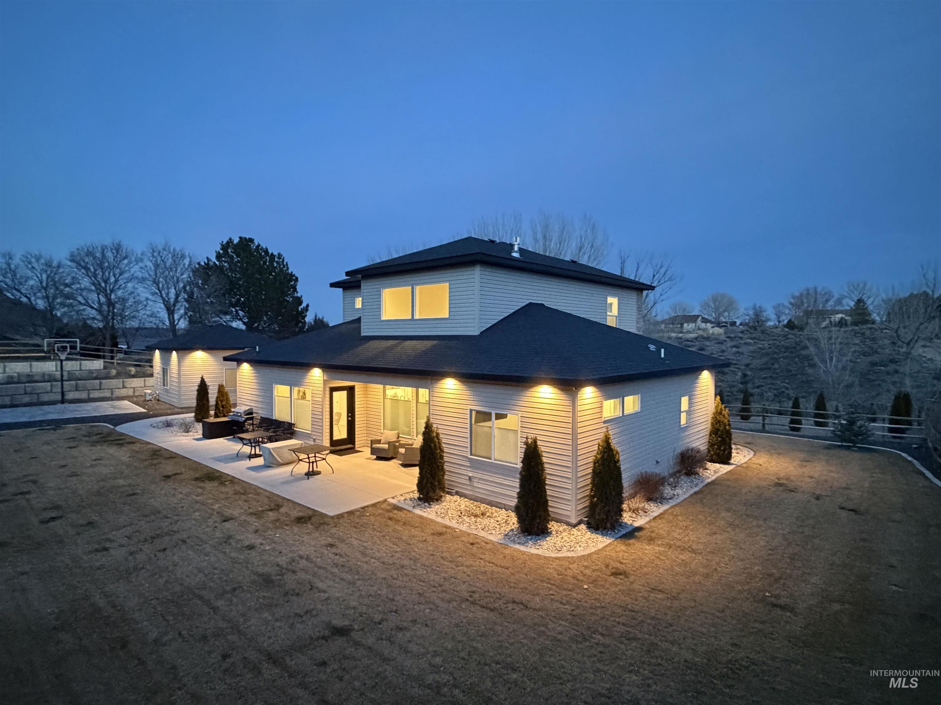 4507 Hidden Canyon Lane, Buhl, Idaho 83316, 4 Bedrooms, 3 Bathrooms, Residential For Sale, Price $699,000,MLS 98982918