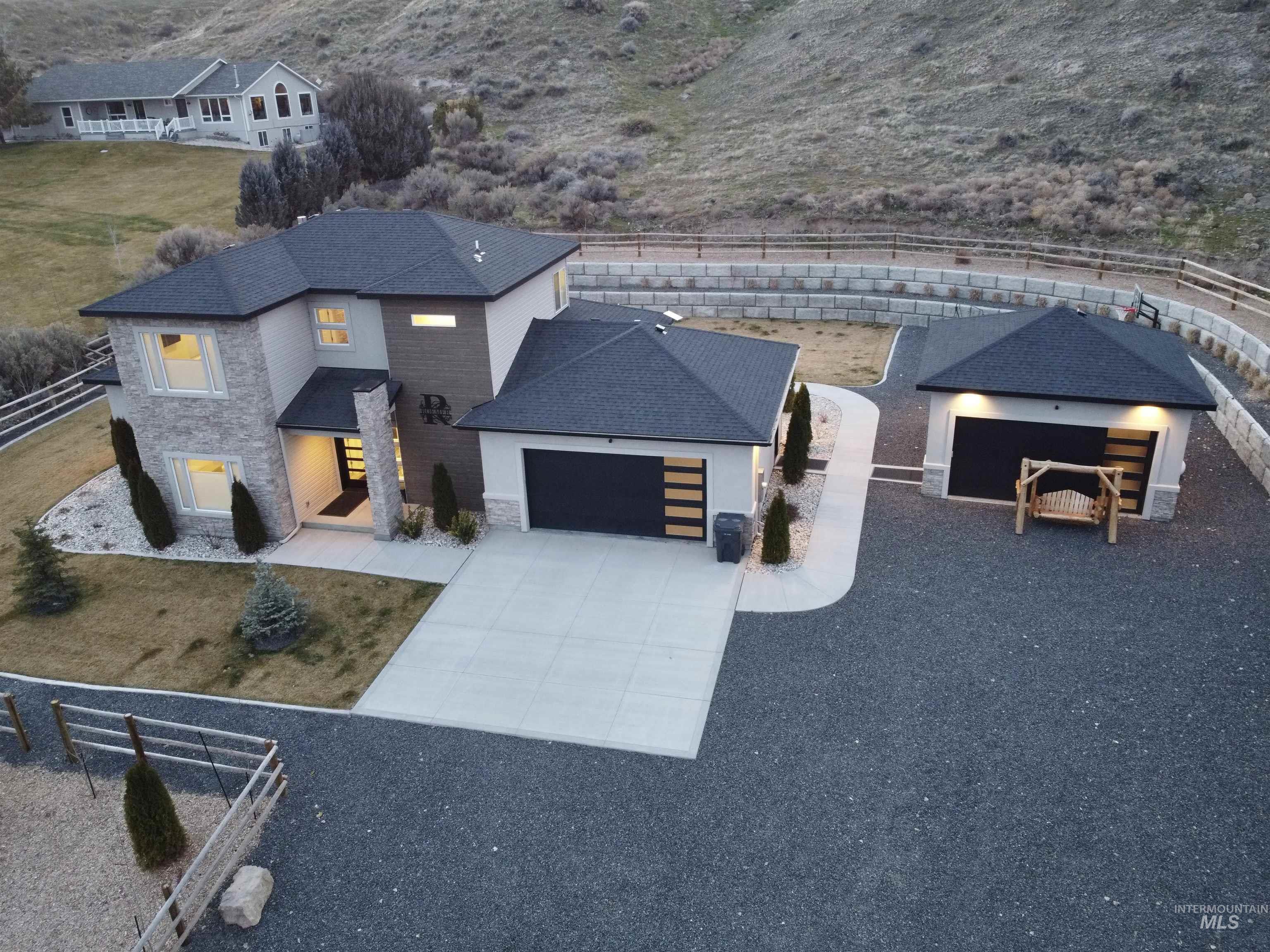 4507 Hidden Canyon Lane, Buhl, Idaho 83316, 4 Bedrooms, 3 Bathrooms, Residential For Sale, Price $699,000,MLS 98982918