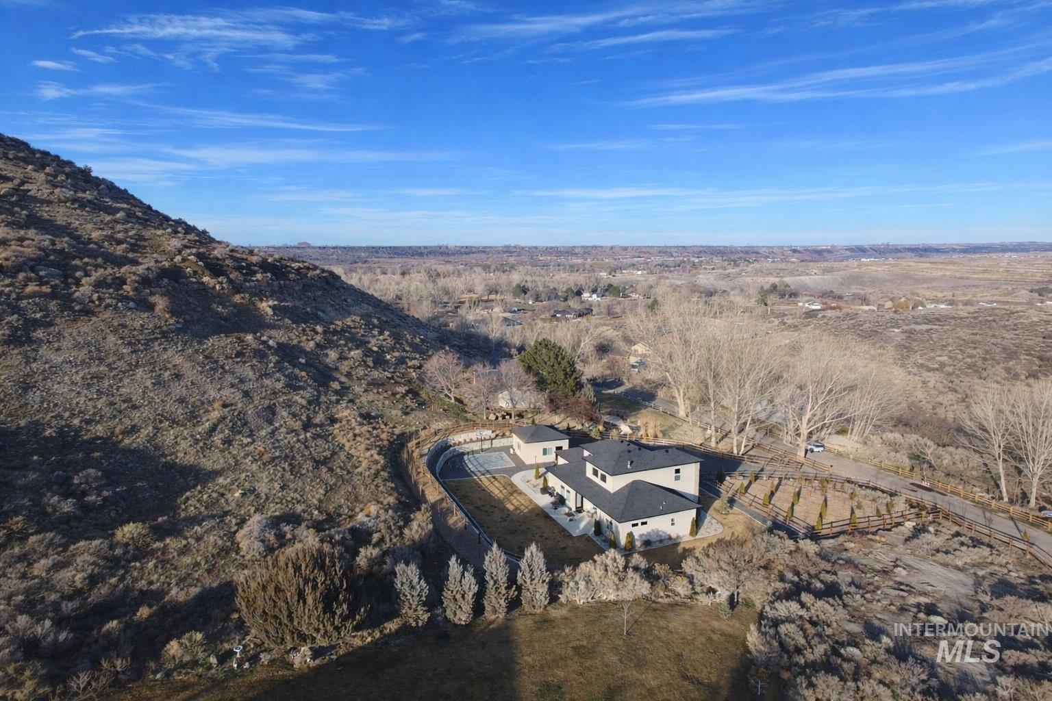 4507 Hidden Canyon Lane, Buhl, Idaho 83316, 4 Bedrooms, 3 Bathrooms, Residential For Sale, Price $699,000,MLS 98982918