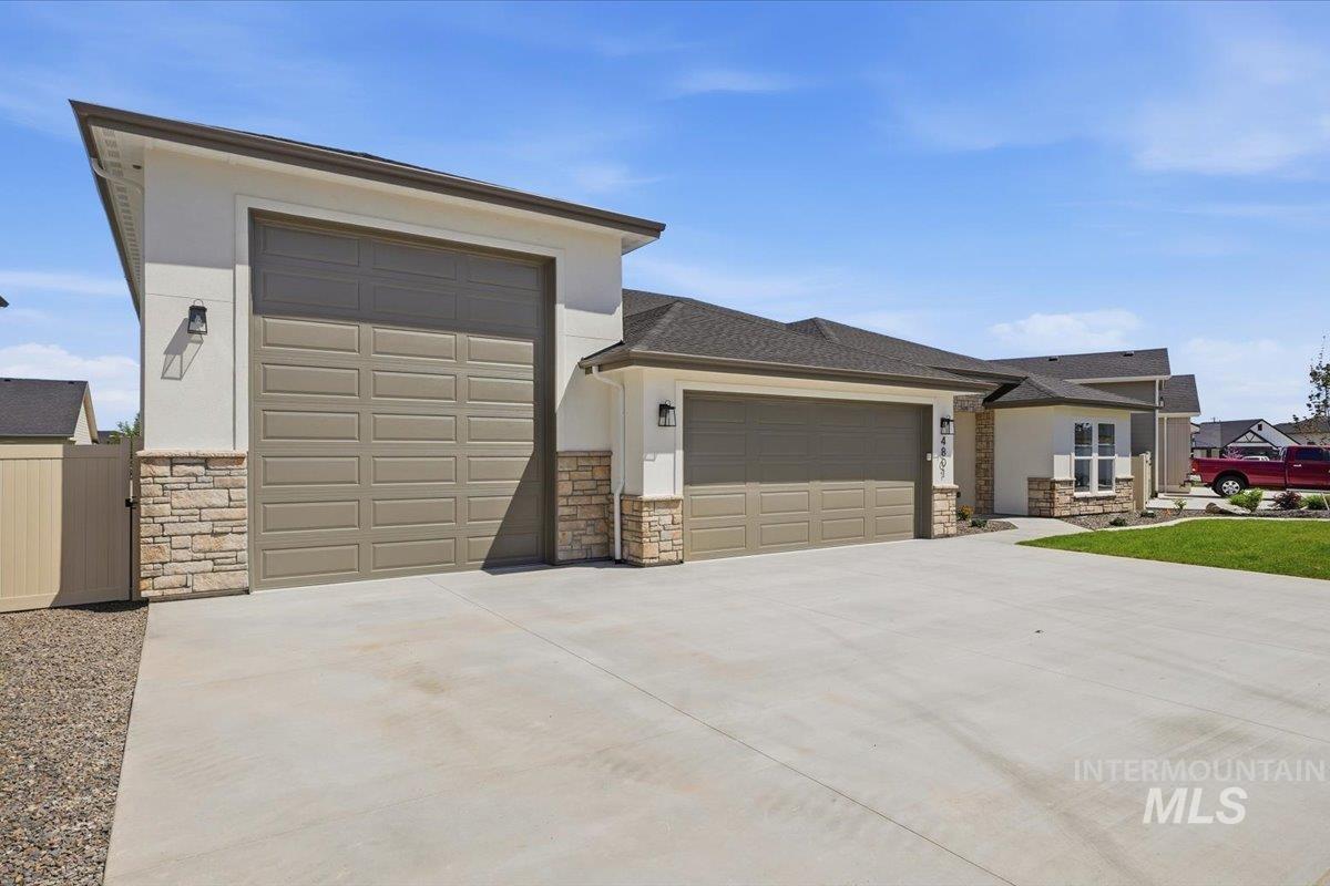 4801 Gap Creek Ave, Caldwell, Idaho 83607, 3 Bedrooms, 2.5 Bathrooms, Residential For Sale, Price $725,000,MLS 98982920