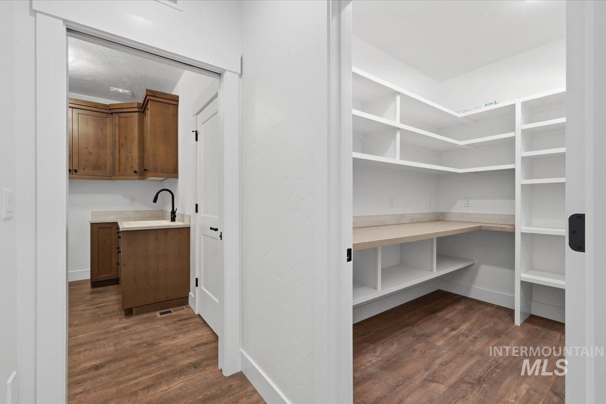 4801 Gap Creek Ave, Caldwell, Idaho 83607, 3 Bedrooms, 2.5 Bathrooms, Residential For Sale, Price $725,000,MLS 98982920