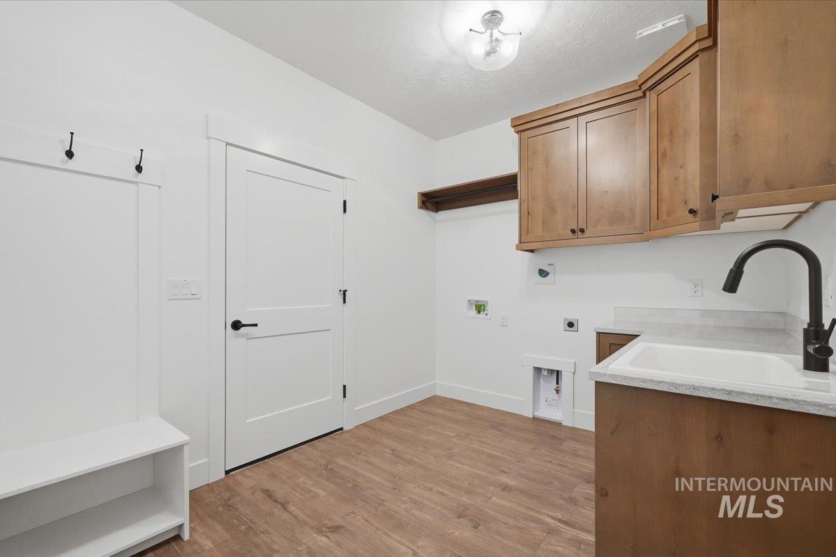 4801 Gap Creek Ave, Caldwell, Idaho 83607, 3 Bedrooms, 2.5 Bathrooms, Residential For Sale, Price $725,000,MLS 98982920