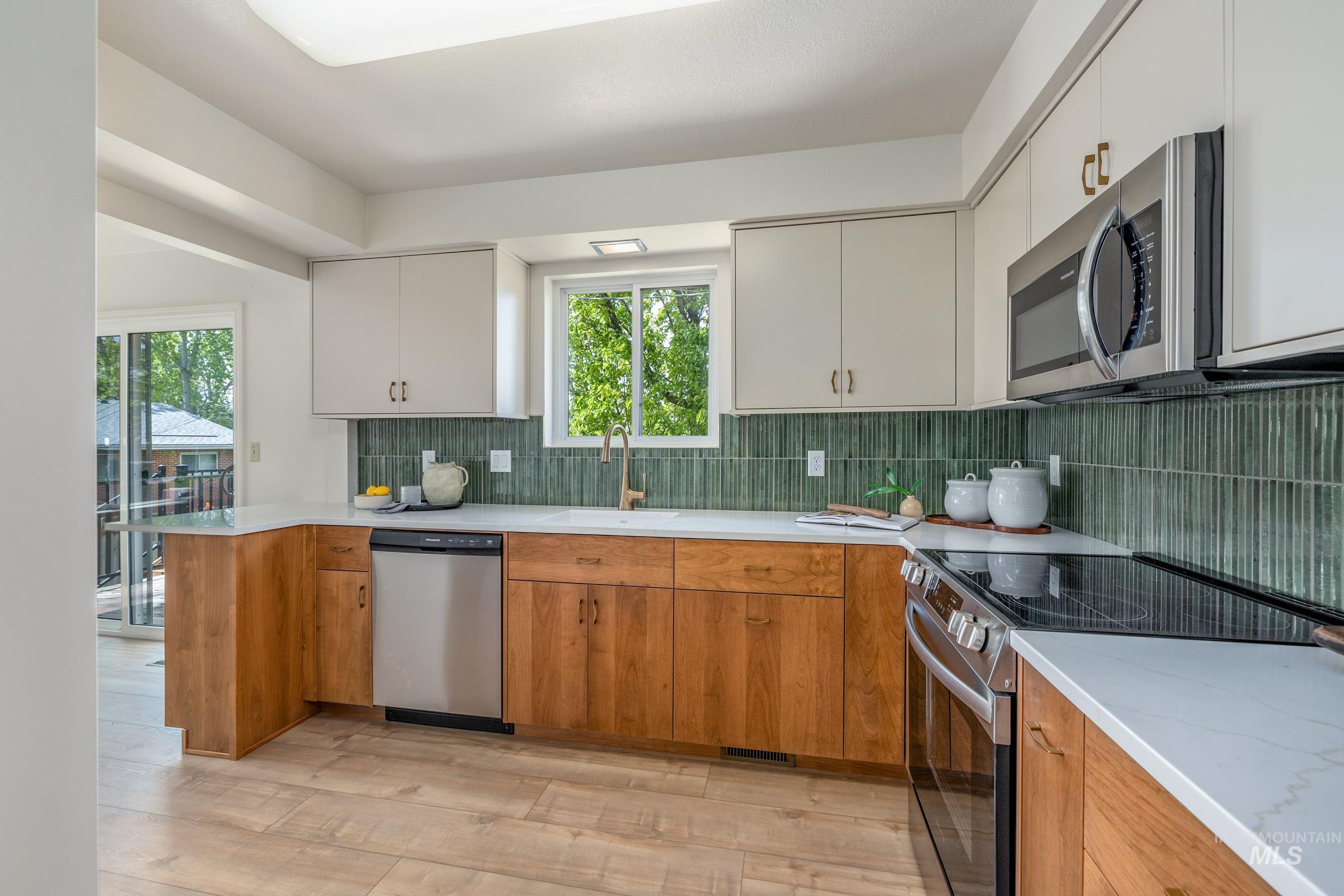 7013 W Rosewood Dr, Boise, Idaho 83709, 3 Bedrooms, 2 Bathrooms, Residential For Sale, Price $599,900, 98982921