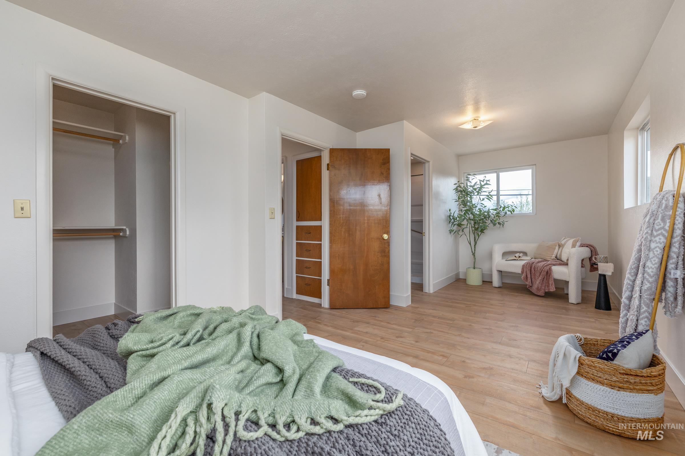 7013 W Rosewood Dr, Boise, Idaho 83709, 3 Bedrooms, 2 Bathrooms, Residential For Sale, Price $599,900, 98982921