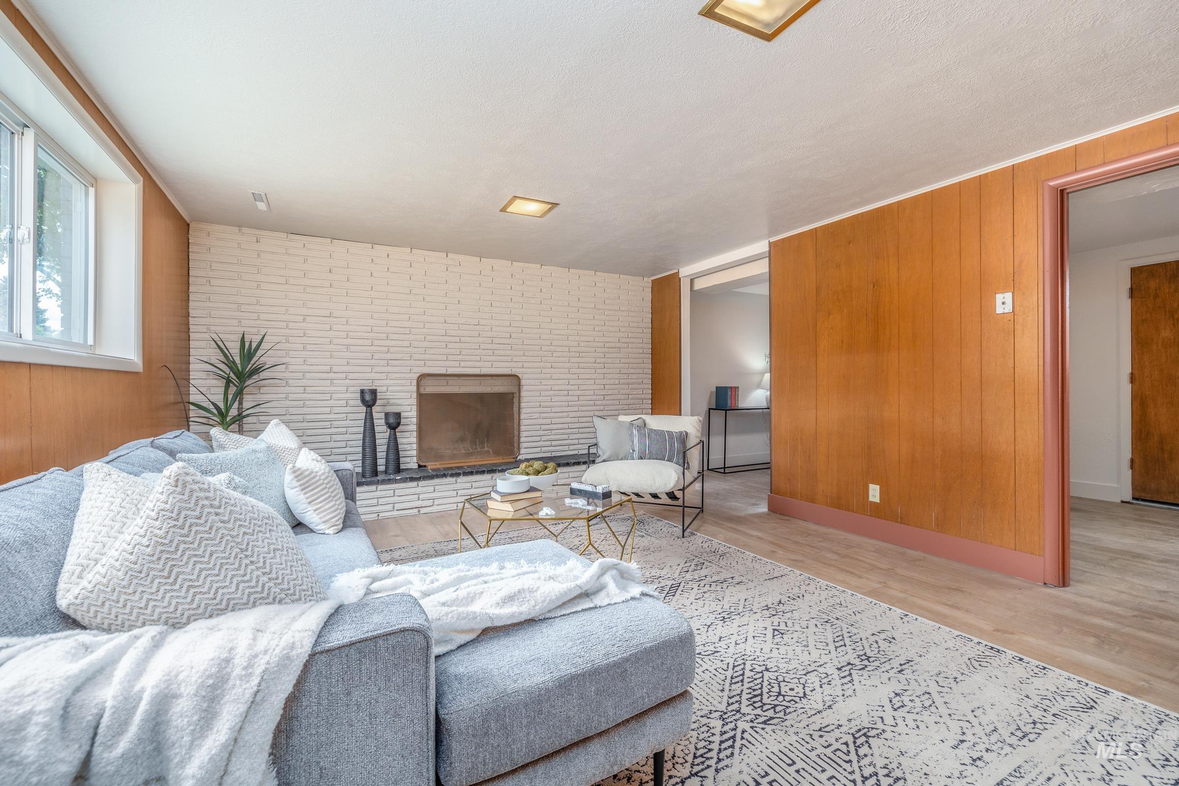 7013 W Rosewood Dr, Boise, Idaho 83709, 3 Bedrooms, 2 Bathrooms, Residential For Sale, Price $599,900, 98982921