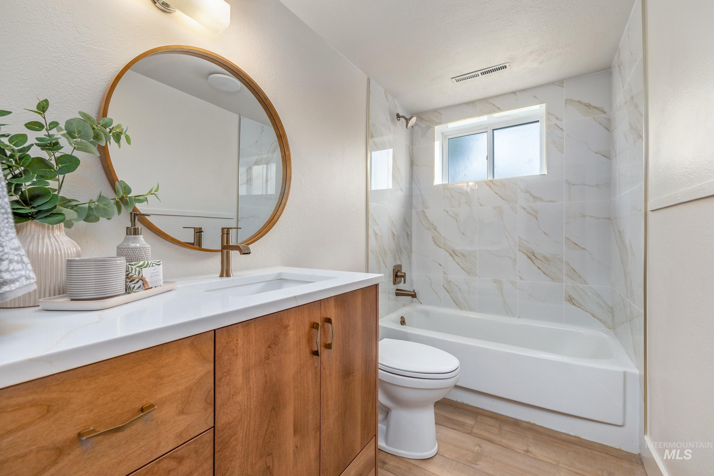 7013 W Rosewood Dr, Boise, Idaho 83709, 3 Bedrooms, 2 Bathrooms, Residential For Sale, Price $599,900, 98982921