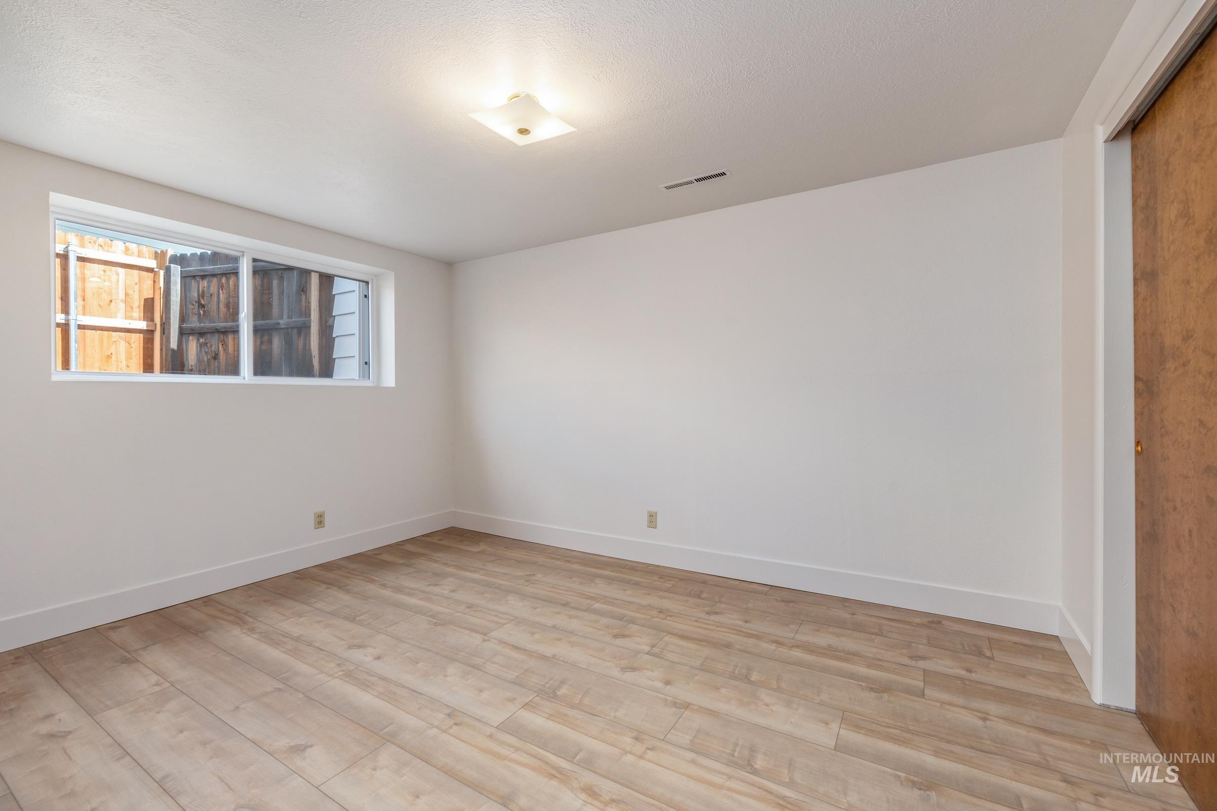 7013 W Rosewood Dr, Boise, Idaho 83709, 3 Bedrooms, 2 Bathrooms, Residential For Sale, Price $599,900, 98982921