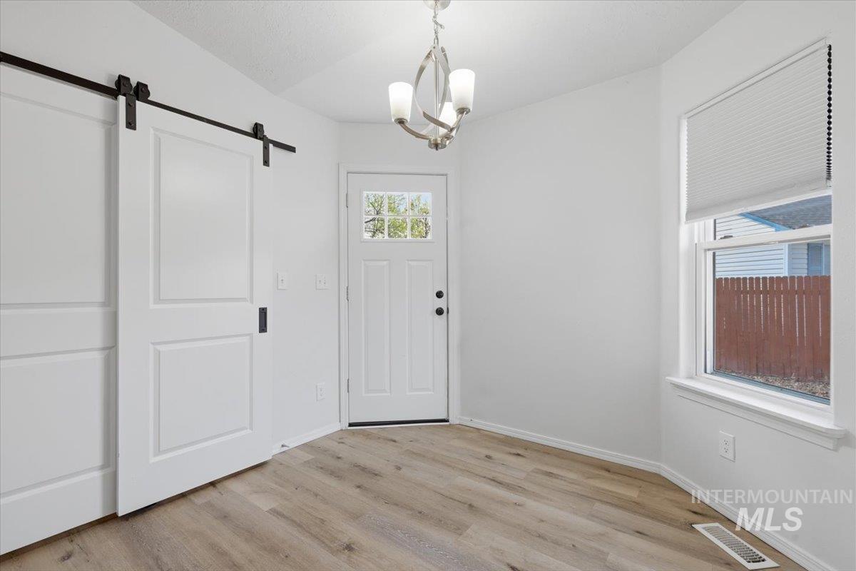 76 S Chase St, Nampa, Idaho 83687, 3 Bedrooms, 2 Bathrooms, Residential For Sale, Price $350,000, 98982922