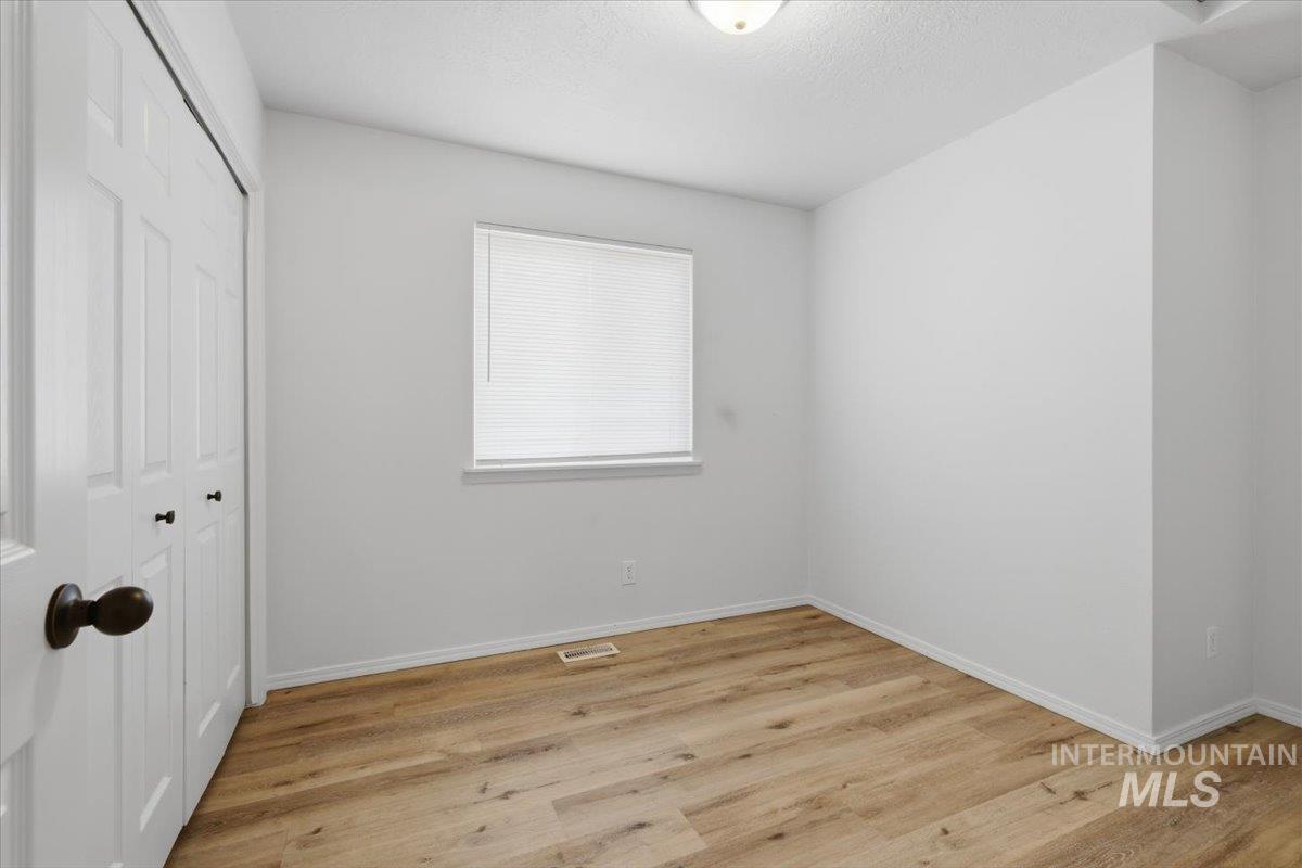 76 S Chase St, Nampa, Idaho 83687, 3 Bedrooms, 2 Bathrooms, Residential For Sale, Price $350,000, 98982922