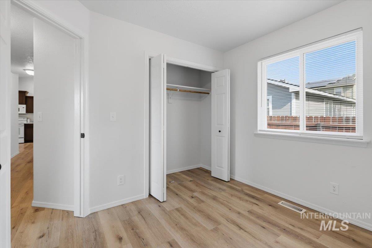 76 S Chase St, Nampa, Idaho 83687, 3 Bedrooms, 2 Bathrooms, Residential For Sale, Price $350,000, 98982922