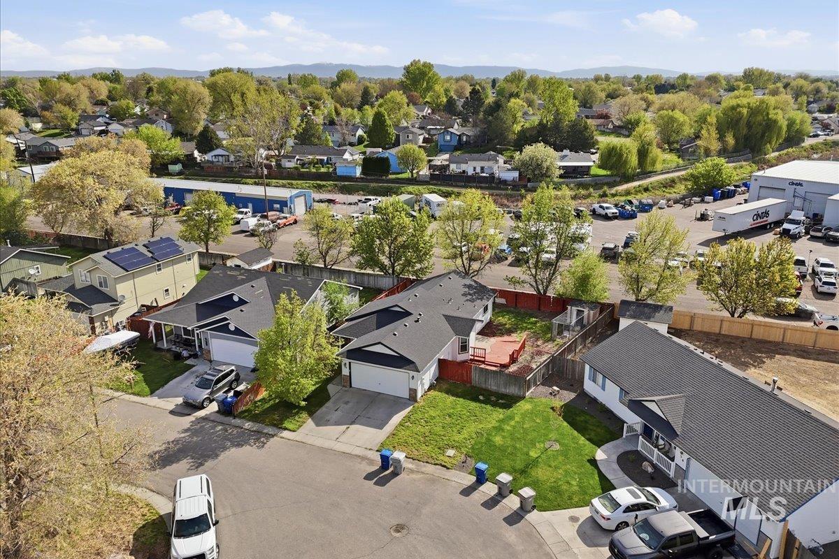 76 S Chase St, Nampa, Idaho 83687, 3 Bedrooms, 2 Bathrooms, Residential For Sale, Price $350,000, 98982922