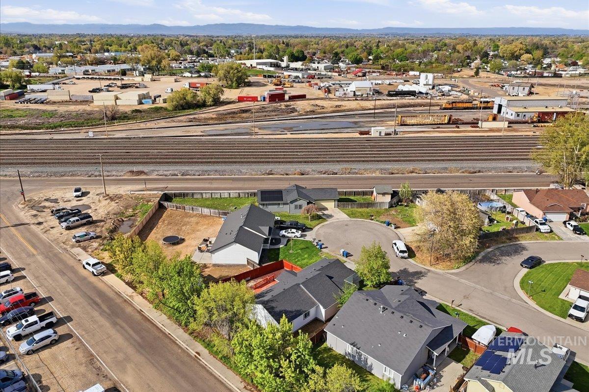 76 S Chase St, Nampa, Idaho 83687, 3 Bedrooms, 2 Bathrooms, Residential For Sale, Price $350,000, 98982922