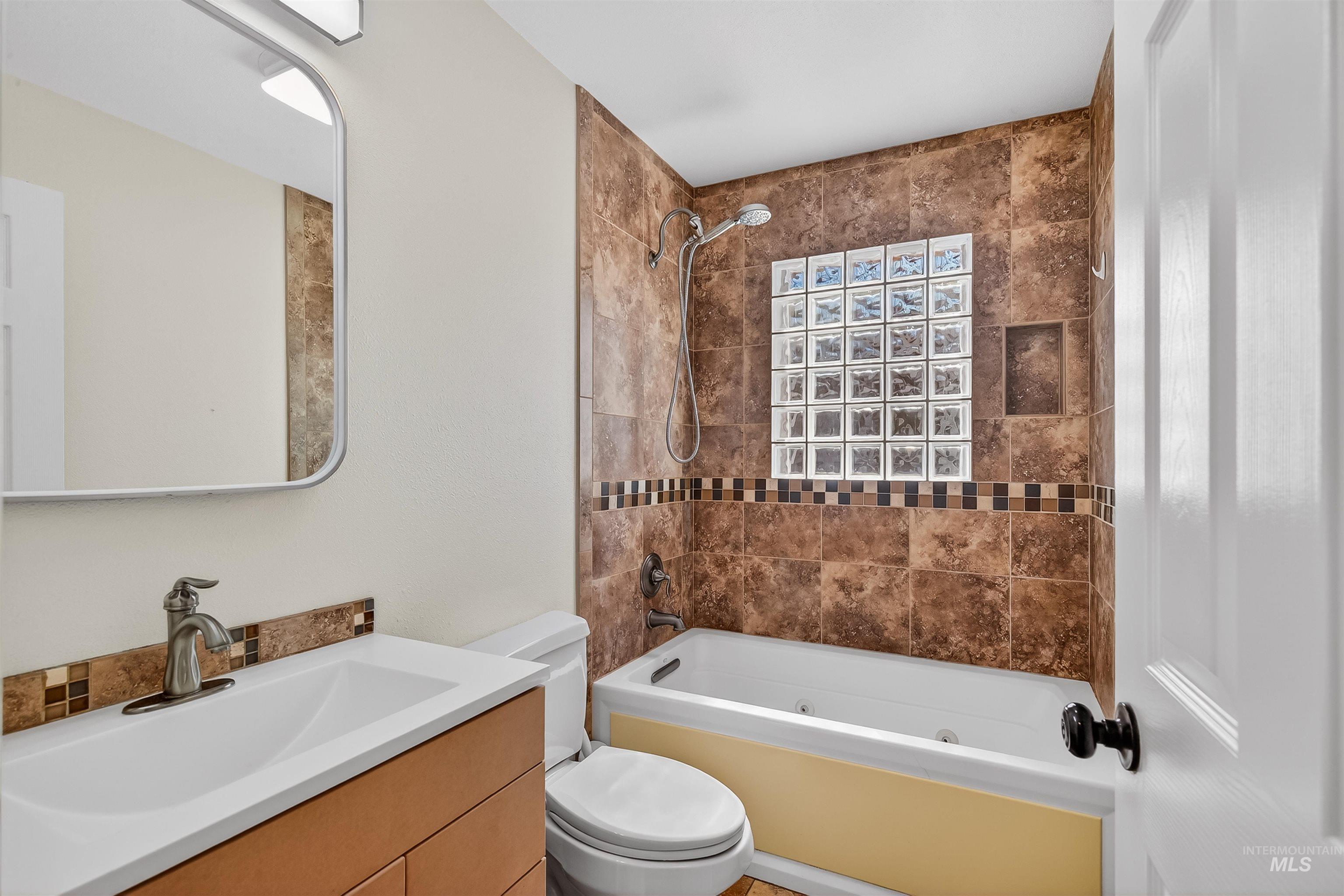 1519 17th St, Lewiston, Idaho 83501, 4 Bedrooms, 2 Bathrooms, Residential For Sale, Price $349,000, 98982923