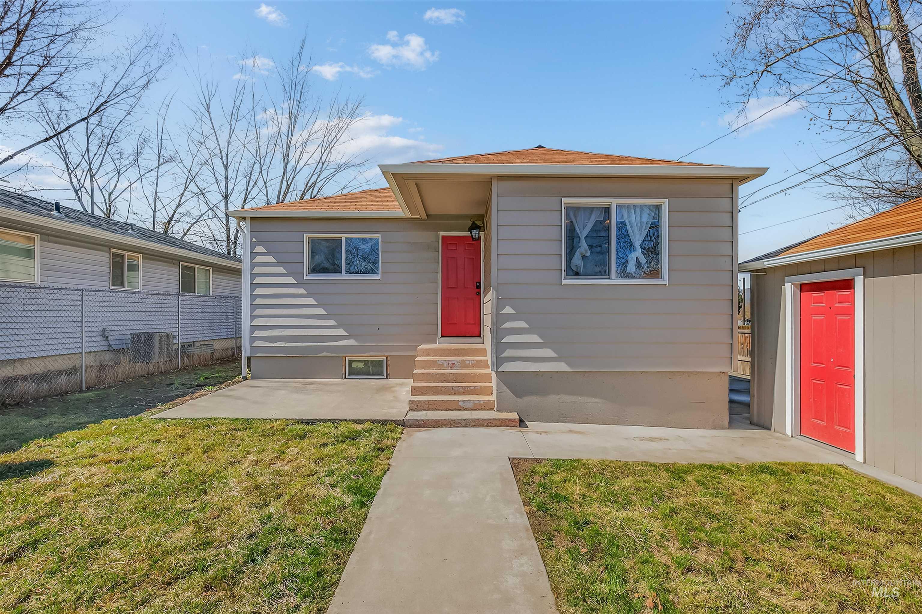 1519 17th St, Lewiston, Idaho 83501, 4 Bedrooms, 2 Bathrooms, Residential For Sale, Price $349,000, 98982923