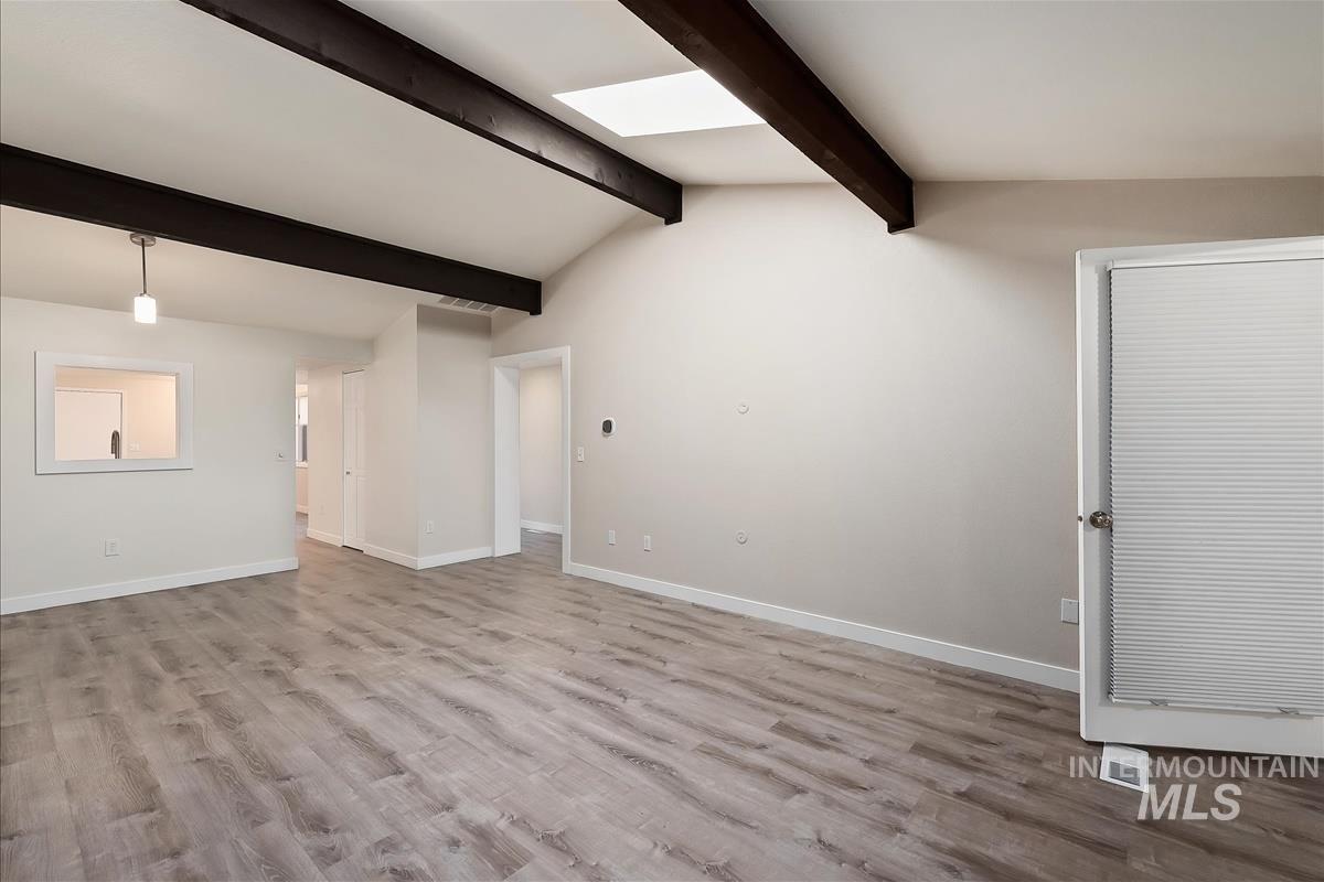 968 N Camelot Dr, Boise, Idaho 83704, 3 Bedrooms, 2 Bathrooms, Residential For Sale, Price $381,000, 98982929