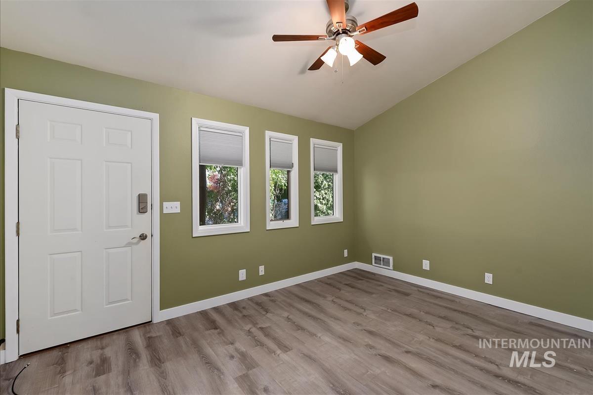 968 N Camelot Dr, Boise, Idaho 83704, 3 Bedrooms, 2 Bathrooms, Residential For Sale, Price $381,000, 98982929