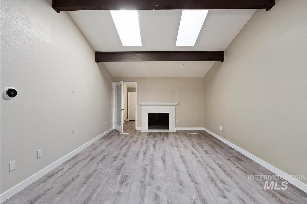 968 N Camelot Dr, Boise, Idaho 83704, 3 Bedrooms, 2 Bathrooms, Residential For Sale, Price $381,000, 98982929