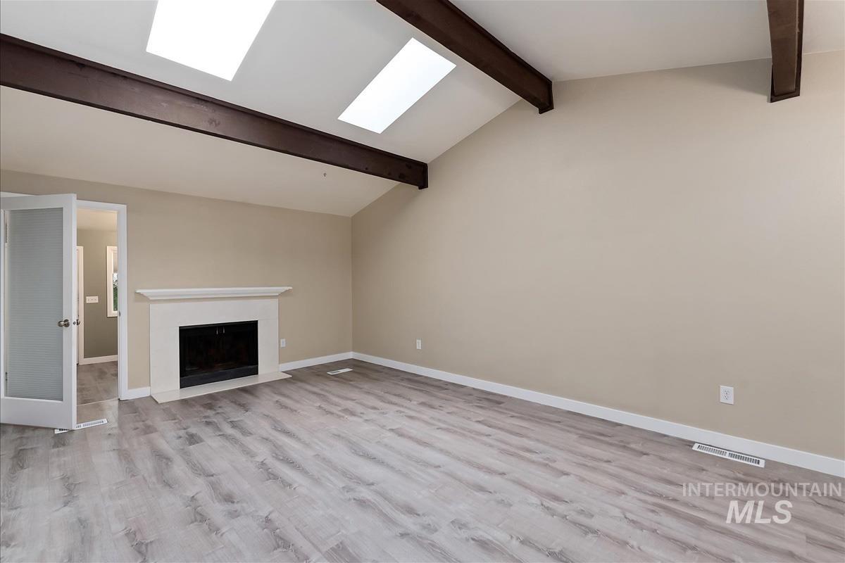 968 N Camelot Dr, Boise, Idaho 83704, 3 Bedrooms, 2 Bathrooms, Residential For Sale, Price $381,000, 98982929