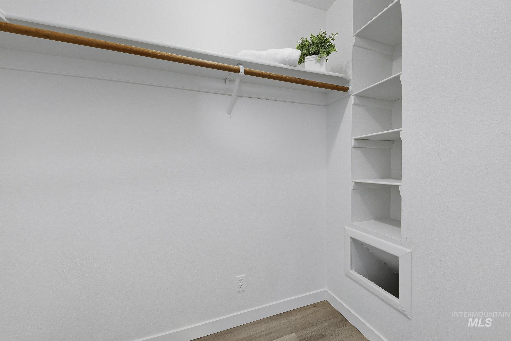 1912 5th St South, Nampa, Idaho 83651, 3 Bedrooms, 2 Bathrooms, Residential For Sale, Price $315,000,MLS 98982930