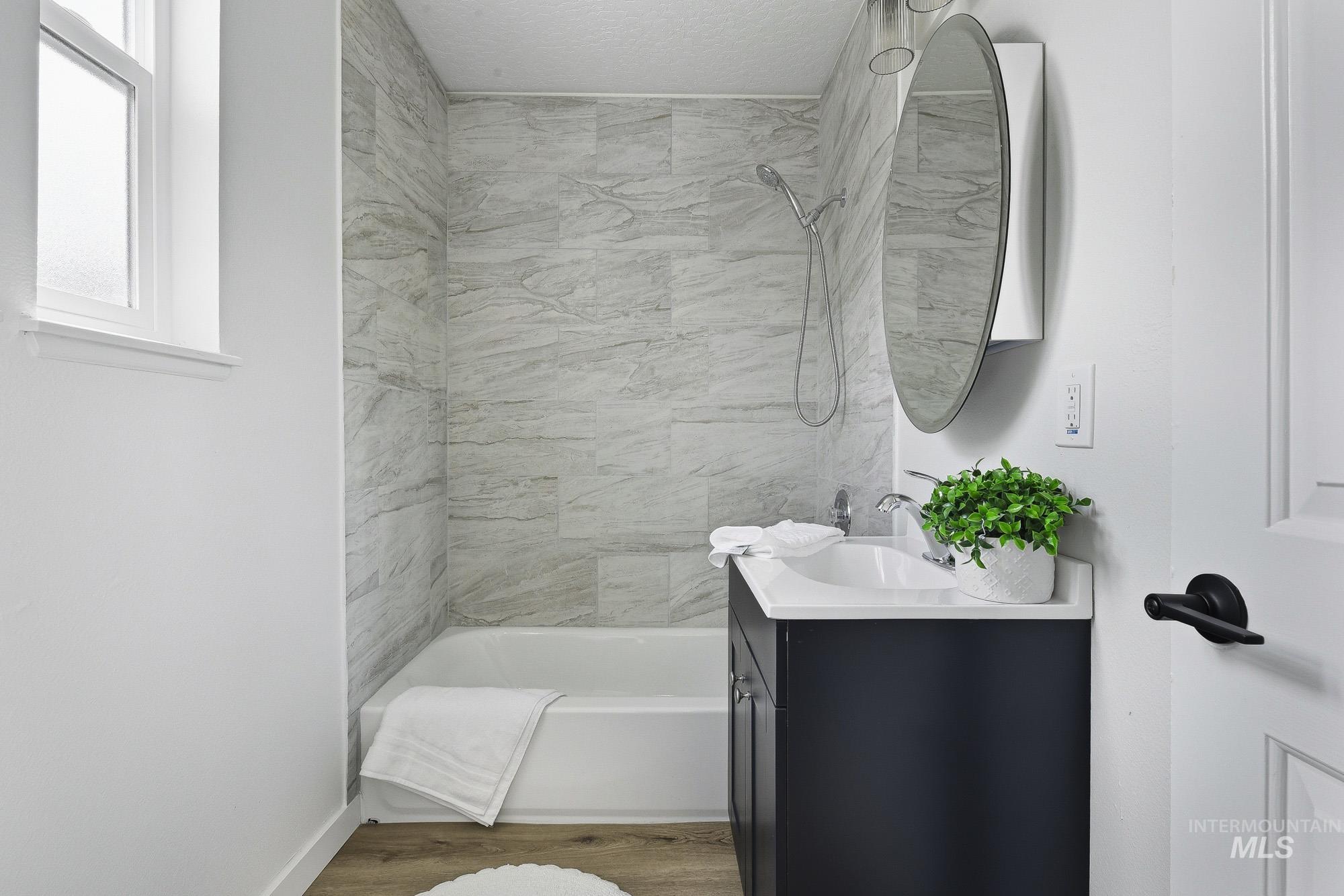 1912 5th St South, Nampa, Idaho 83651, 3 Bedrooms, 2 Bathrooms, Residential For Sale, Price $315,000,MLS 98982930