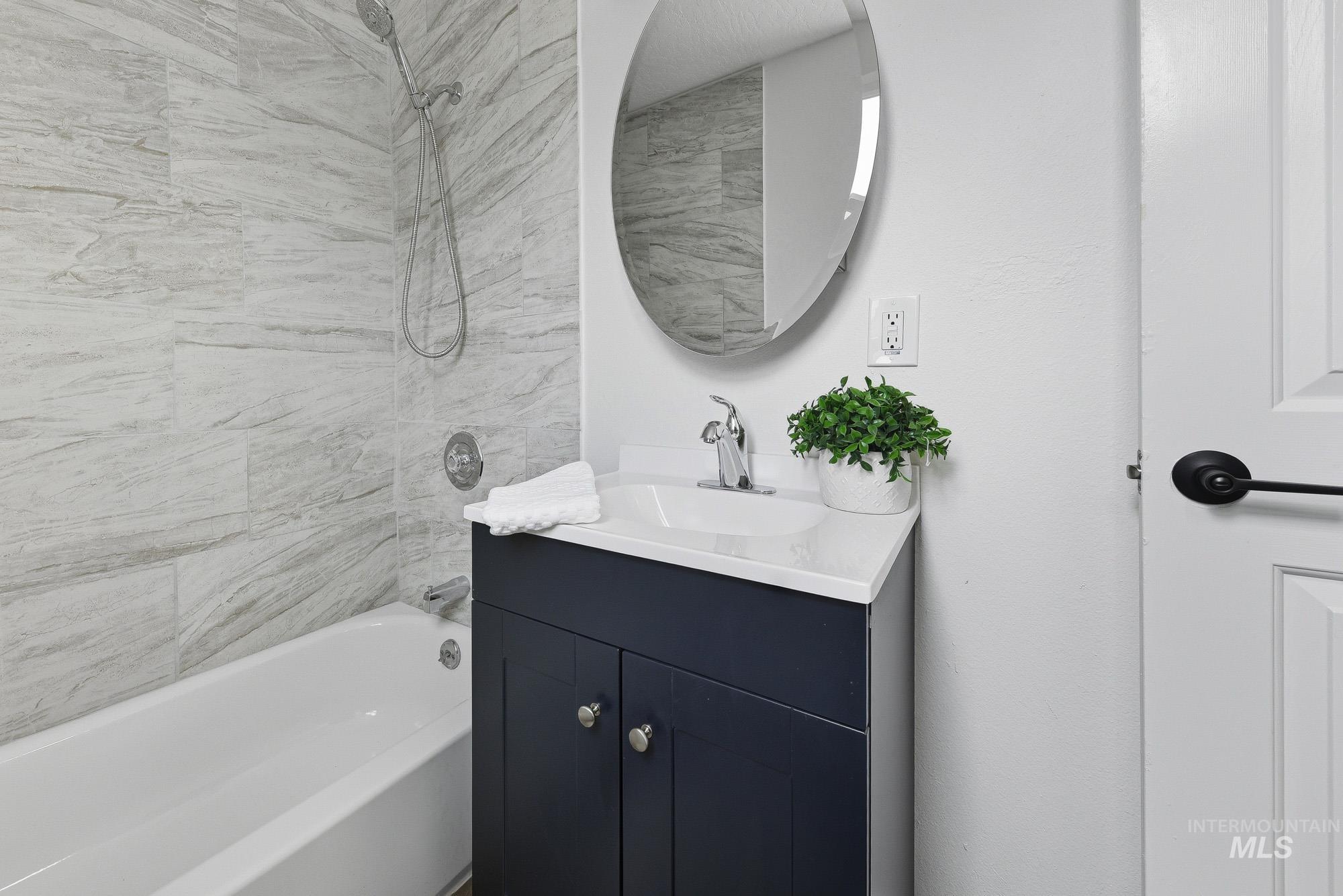 1912 5th St South, Nampa, Idaho 83651, 3 Bedrooms, 2 Bathrooms, Residential For Sale, Price $315,000,MLS 98982930