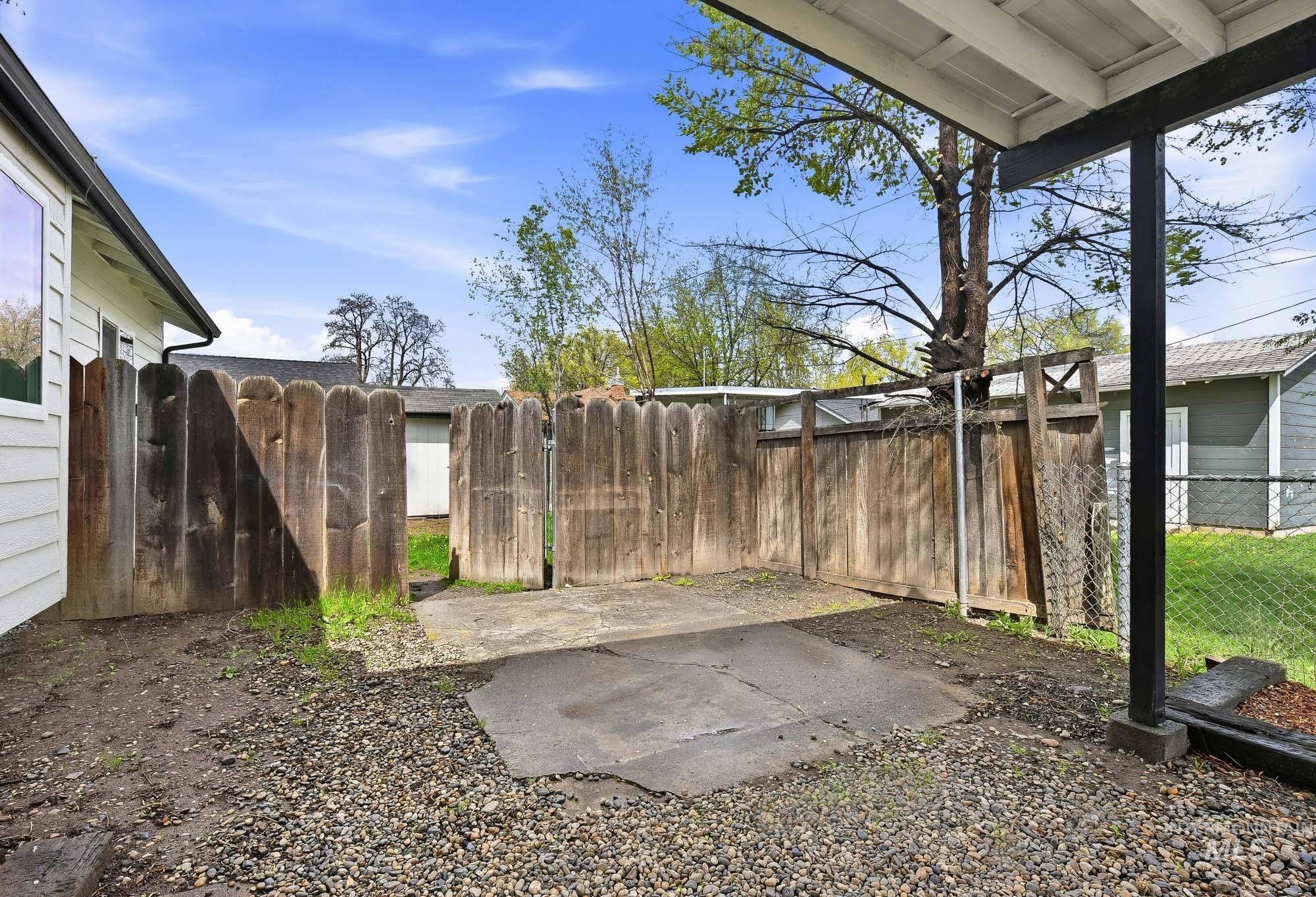 1912 5th St South, Nampa, Idaho 83651, 3 Bedrooms, 2 Bathrooms, Residential For Sale, Price $315,000,MLS 98982930