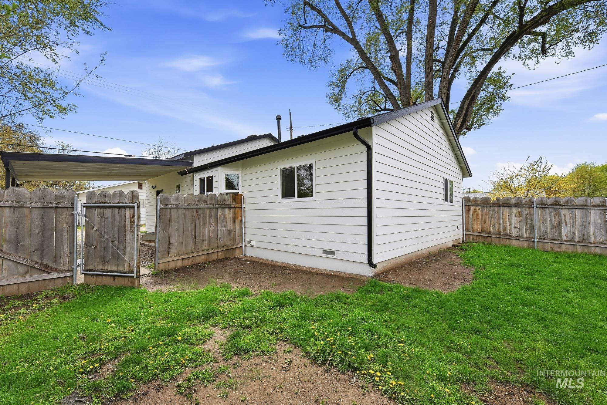 1912 5th St South, Nampa, Idaho 83651, 3 Bedrooms, 2 Bathrooms, Residential For Sale, Price $315,000,MLS 98982930