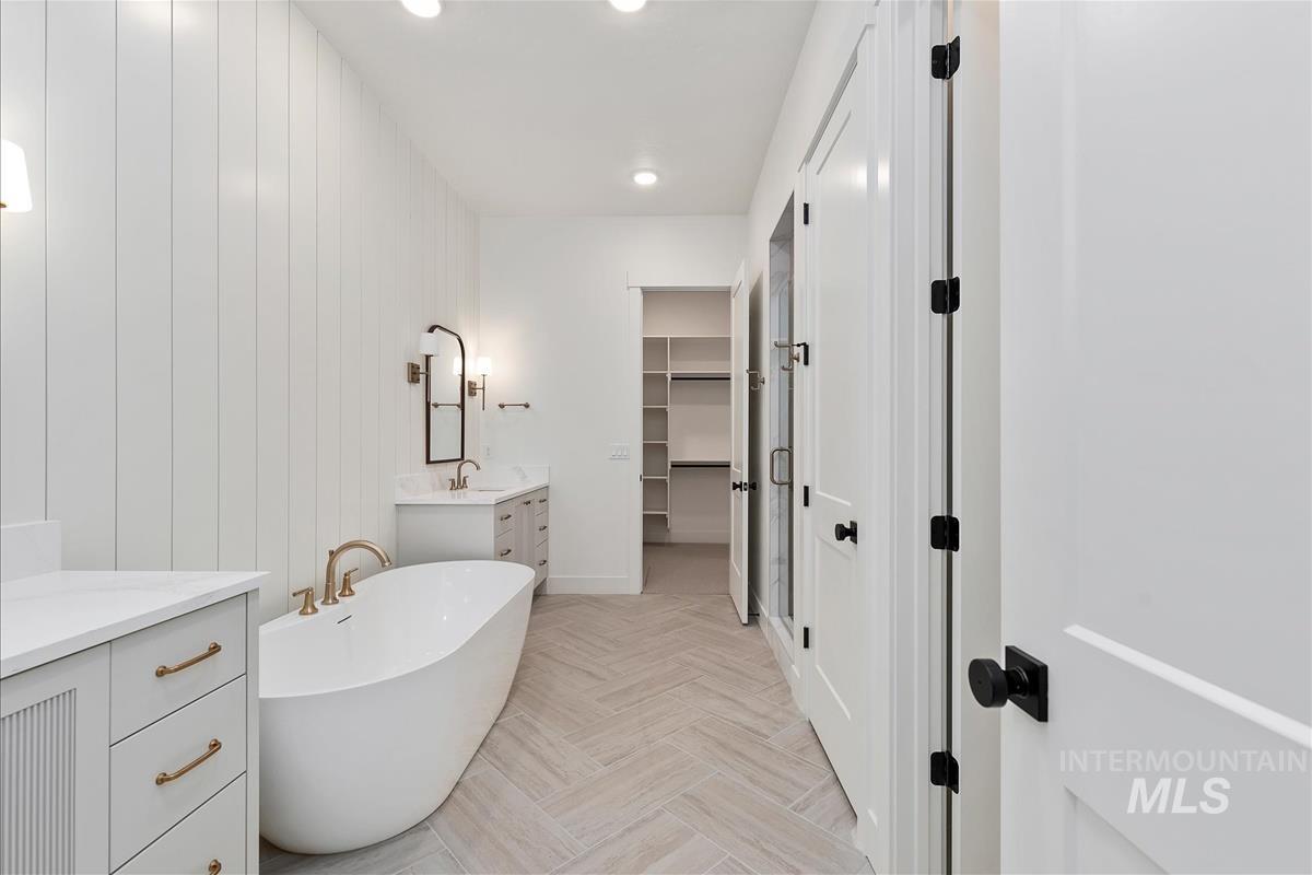 3366 W Golden Barrel St., Eagle, Idaho 83616, 4 Bedrooms, 3.5 Bathrooms, Residential For Sale, Price $1,290,000,MLS 98982931