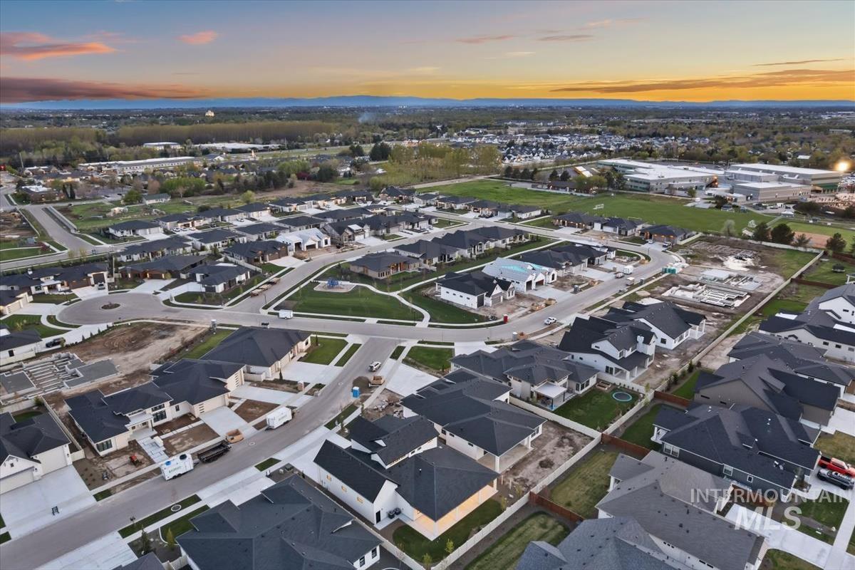 3366 W Golden Barrel St., Eagle, Idaho 83616, 4 Bedrooms, 3.5 Bathrooms, Residential For Sale, Price $1,290,000,MLS 98982931