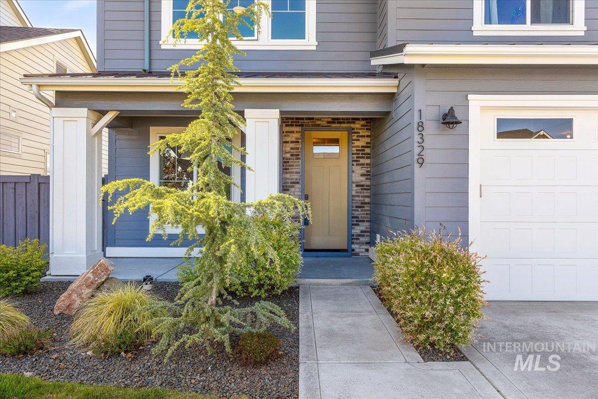 18329 Arch Haven Way, Nampa, Idaho 83687, 5 Bedrooms, 2.5 Bathrooms, Residential For Sale, Price $529,900,MLS 98982933