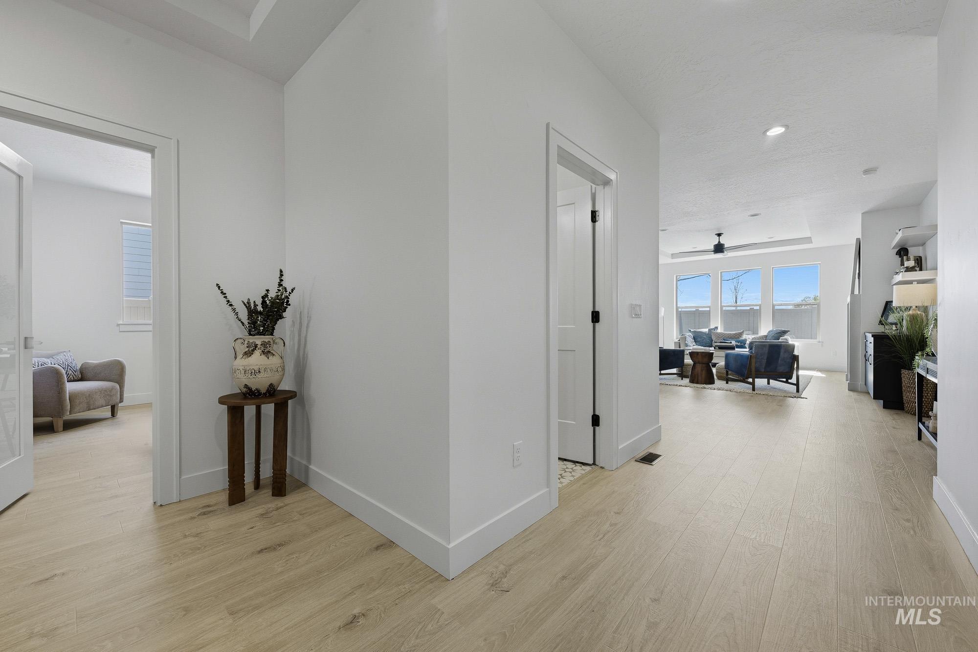 9685 W Snow Wolf Ln, Star, Idaho 83669, 4 Bedrooms, 2.5 Bathrooms, Residential For Sale, Price $669,900,MLS 98982934