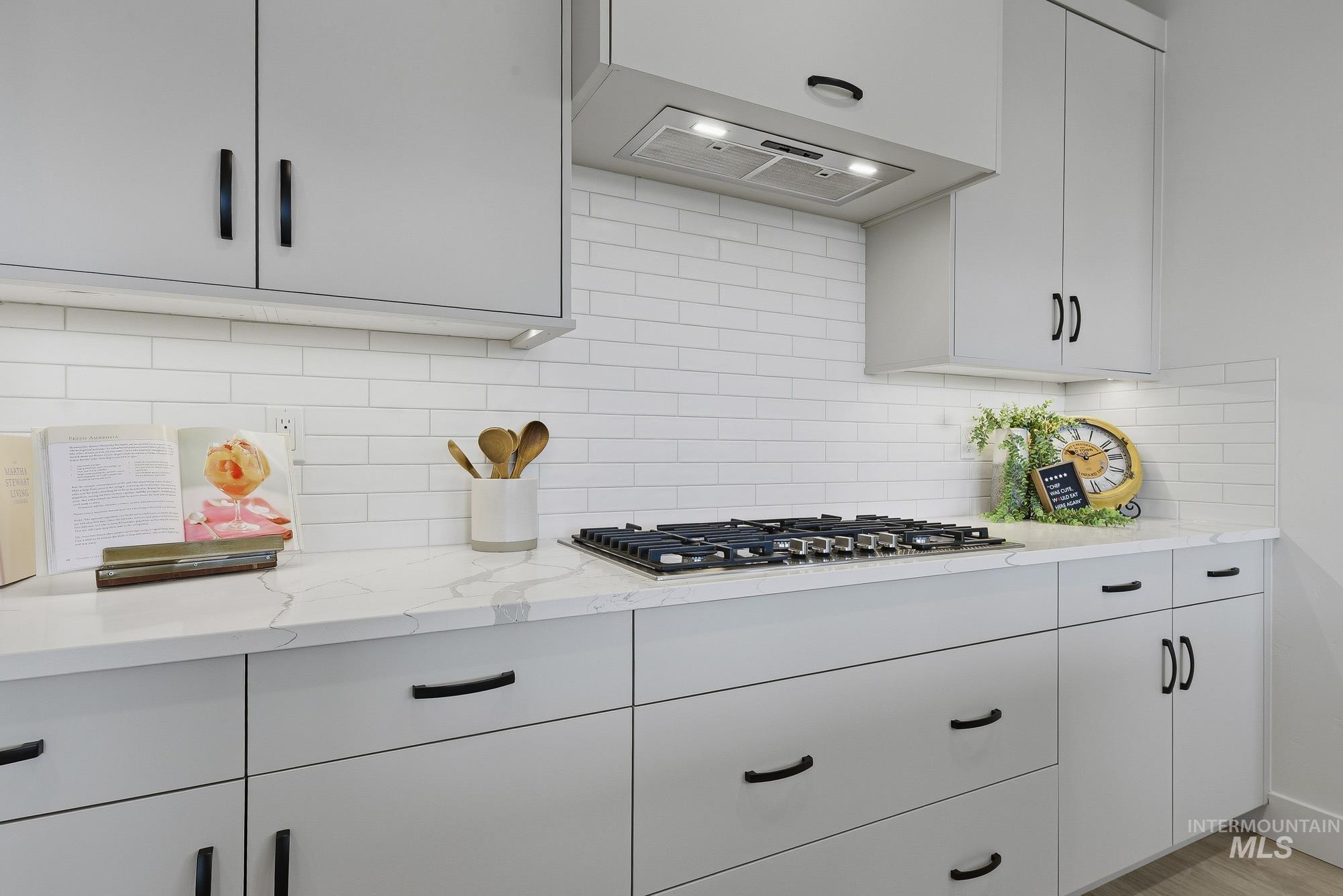 9685 W Snow Wolf Ln, Star, Idaho 83669, 4 Bedrooms, 2.5 Bathrooms, Residential For Sale, Price $669,900,MLS 98982934