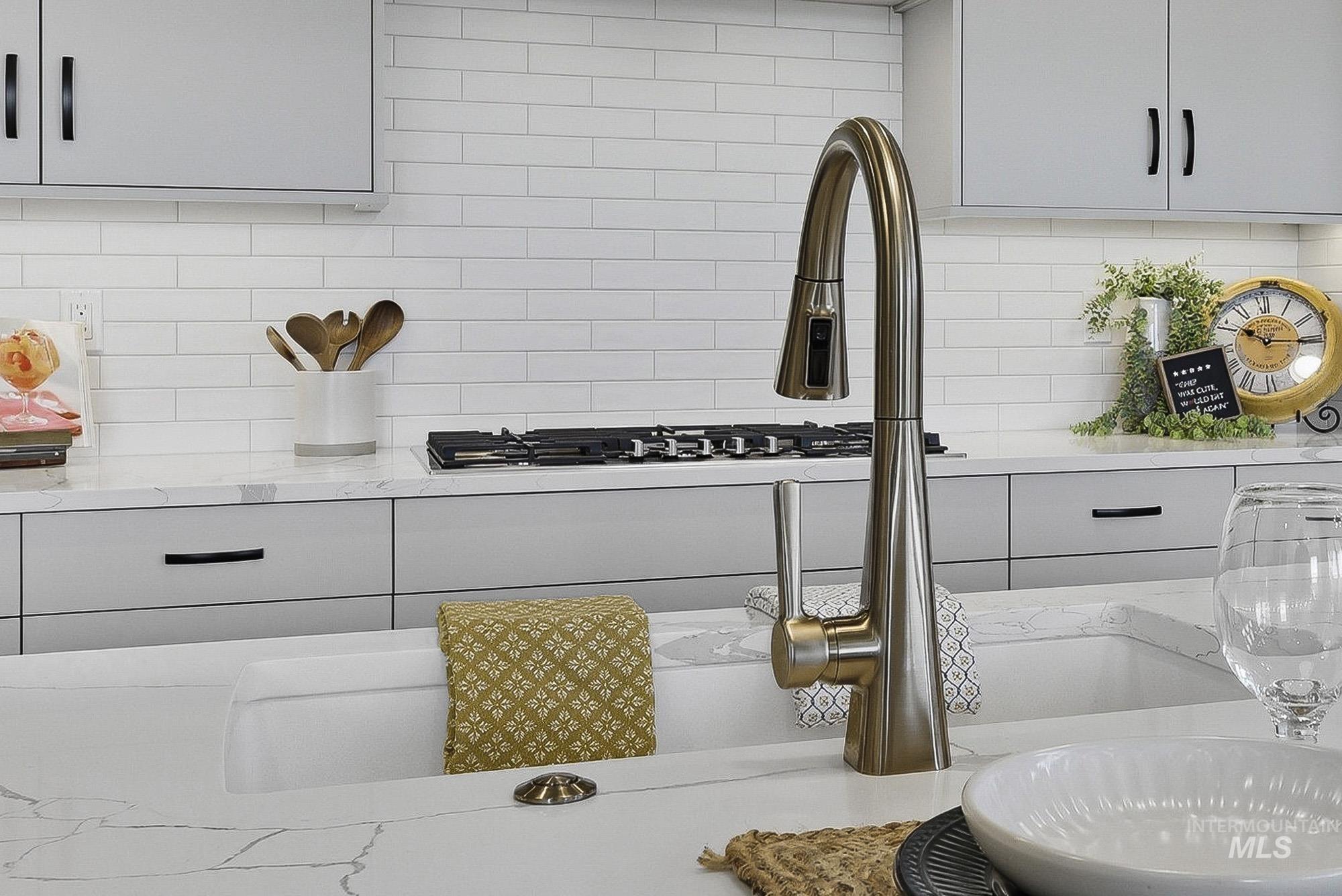 9685 W Snow Wolf Ln, Star, Idaho 83669, 4 Bedrooms, 2.5 Bathrooms, Residential For Sale, Price $669,900,MLS 98982934