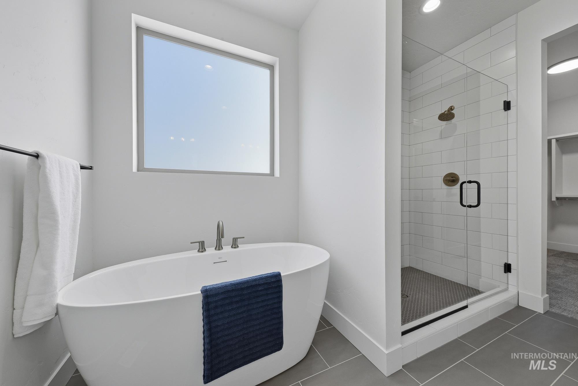 9685 W Snow Wolf Ln, Star, Idaho 83669, 4 Bedrooms, 2.5 Bathrooms, Residential For Sale, Price $669,900,MLS 98982934