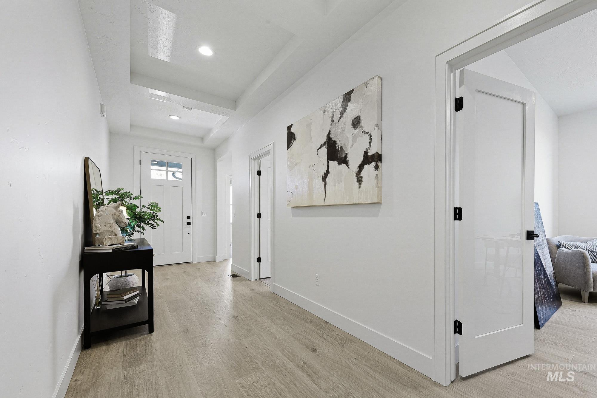 9685 W Snow Wolf Ln, Star, Idaho 83669, 4 Bedrooms, 2.5 Bathrooms, Residential For Sale, Price $669,900,MLS 98982934