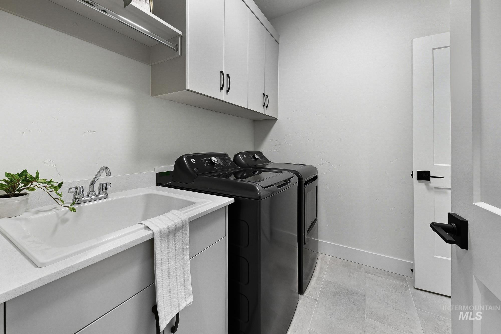 9685 W Snow Wolf Ln, Star, Idaho 83669, 4 Bedrooms, 2.5 Bathrooms, Residential For Sale, Price $669,900,MLS 98982934